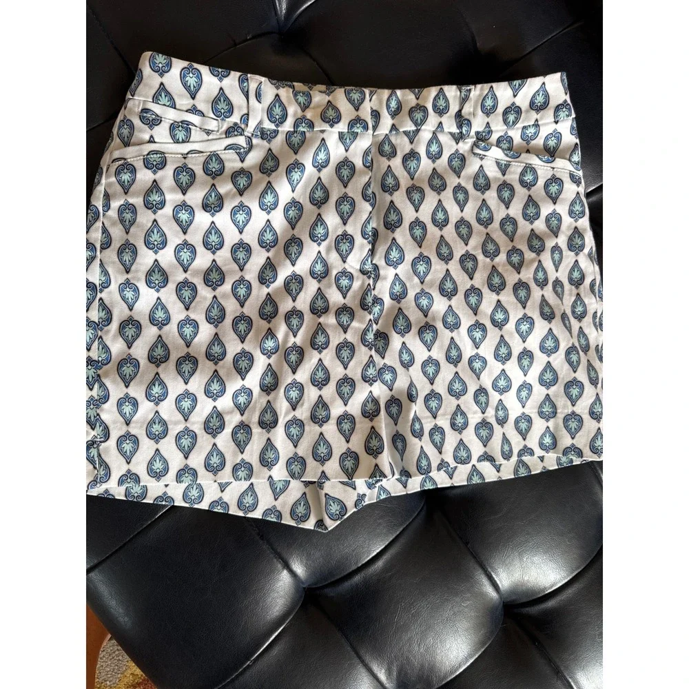 Women's White House Black Market Khakis Chino Shorts Stretch XS 2‎ White Blue